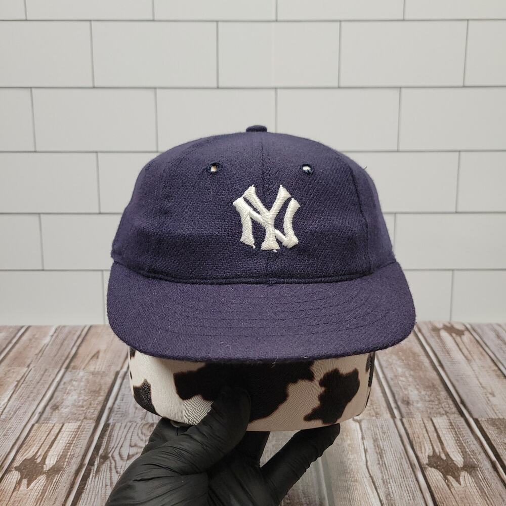 Roman Pro New York Yankees Vintage Wool Short Brim Fitted Size 7 1/2 Made In USA